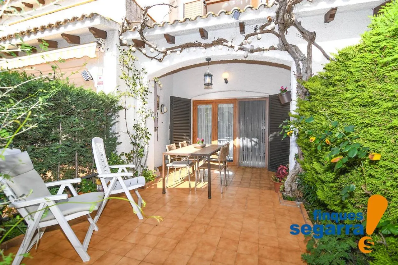 Holiday home Enric Borras Villa Roda de Bera
